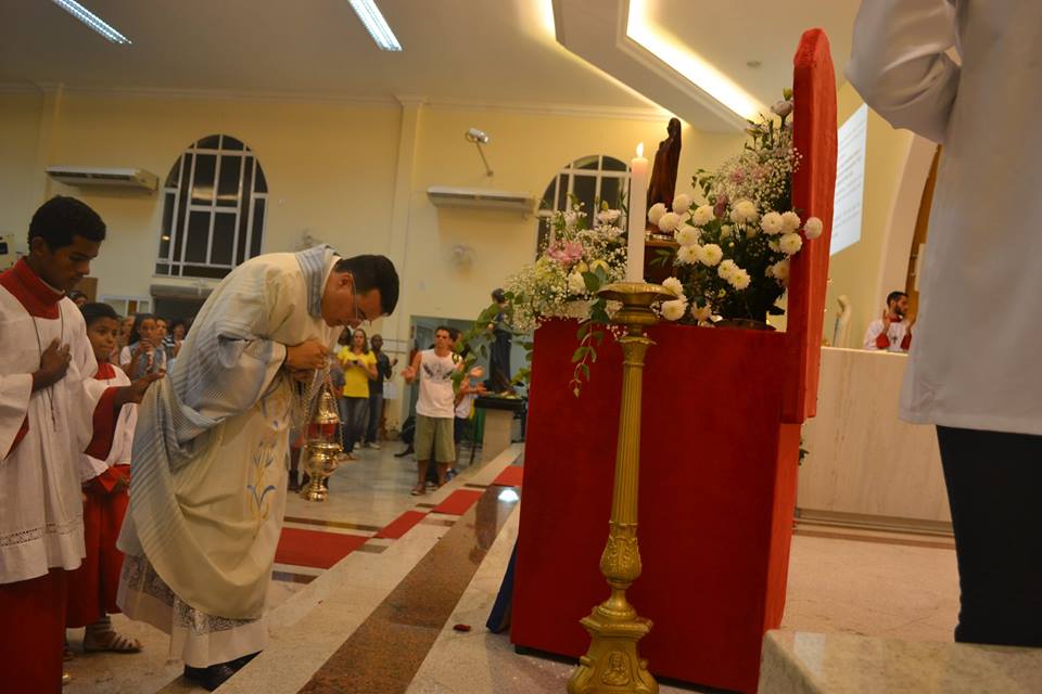 Parabéns ao padre Bruno Sá Rangel pelo seu 8º aniversário de ordenação sacerdotal